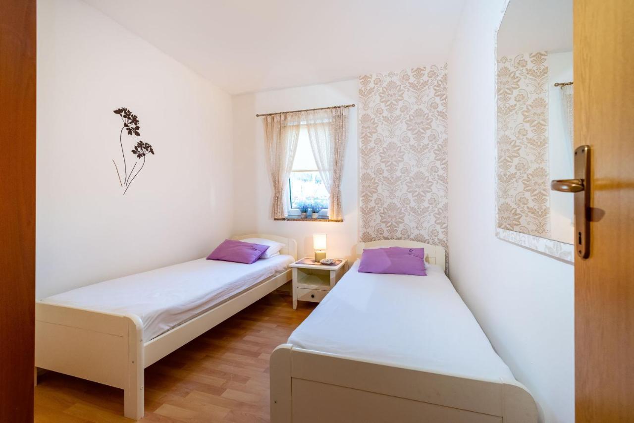 Apartments Milka 포블랴나 외부 사진